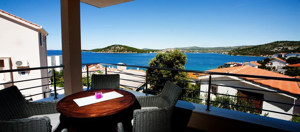 Apartments Villa Laguna With Pool Ražanj Quarto foto