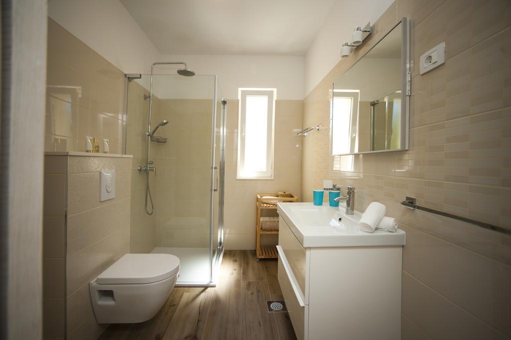 Apartments Villa Laguna With Pool Ražanj Quarto foto